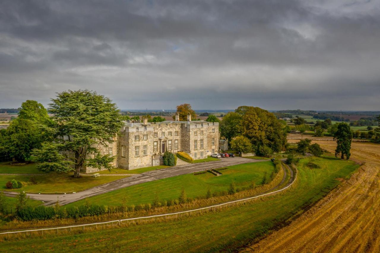 Летний дом Hazlewood Castle & Тадкастер
